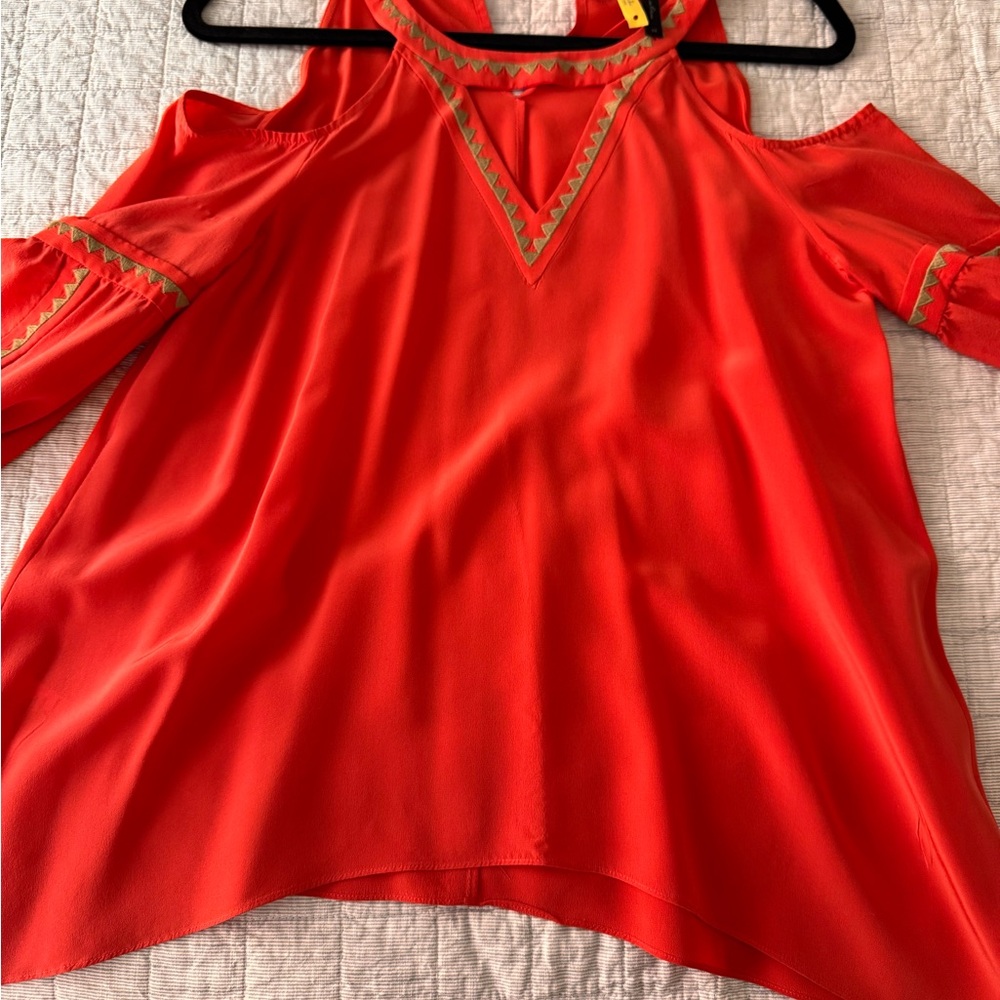 BCBGMaxAzria Vibrant silk Red Cold Shoulder Blouse